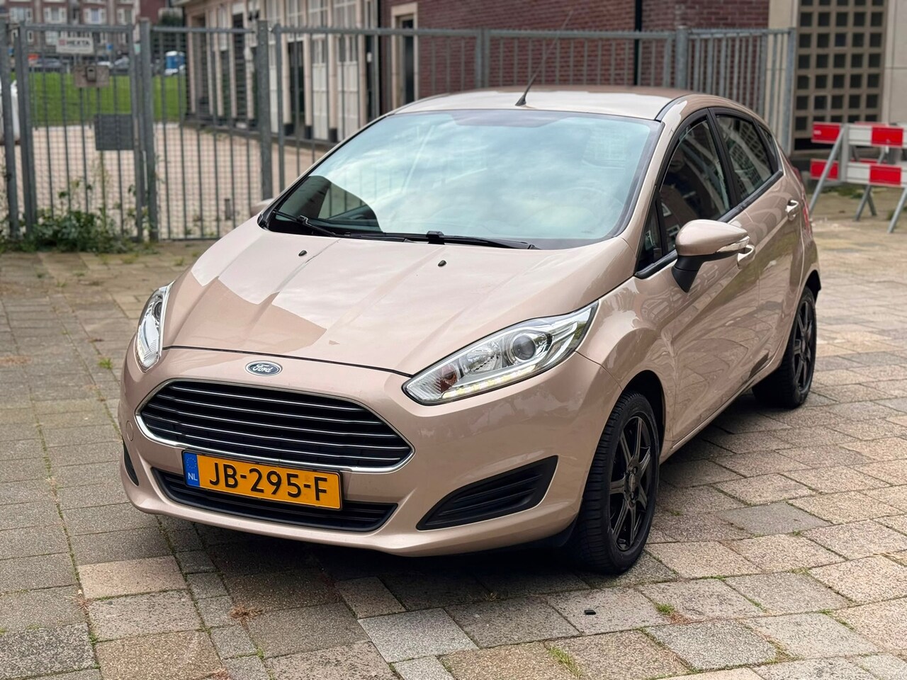 Ford Fiesta - 1.0 Style 1.0 Style, NAVI, APK - AutoWereld.nl