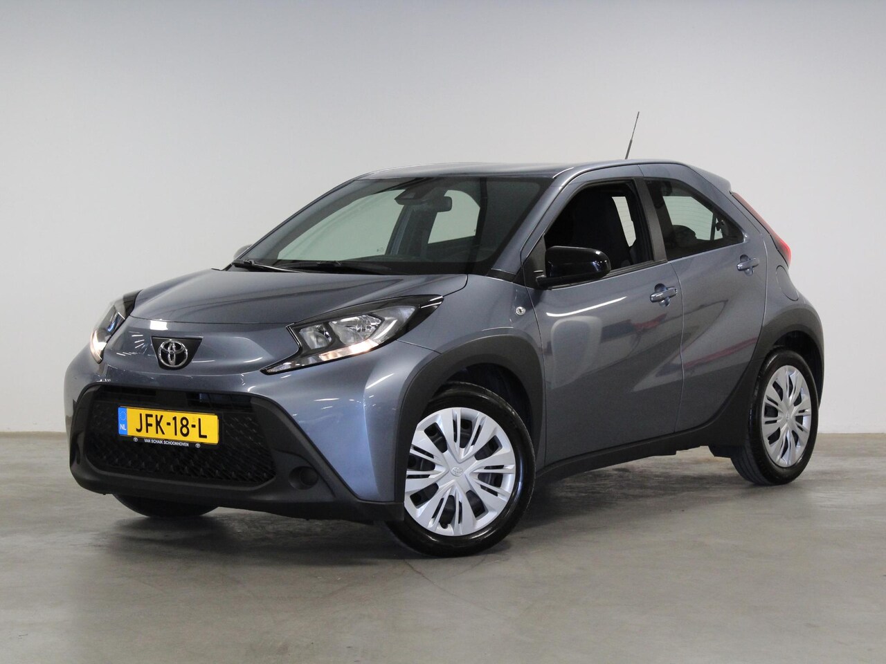 Toyota Aygo X - 1.0 VVT-i MT play 1.0 VVT-i MT Play - AutoWereld.nl