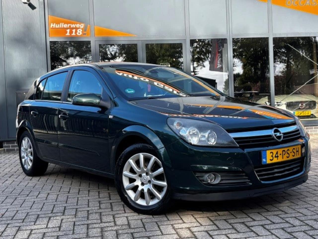 Opel Astra - 1.6 Elegance/airco/cruise/navi - AutoWereld.nl