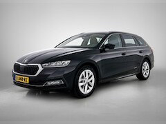 Skoda Octavia Combi - 1.0 e-TSI Business Edition Plus 110 PK | Automaat | LED Koplampen | Navigatie | Trekhaak |