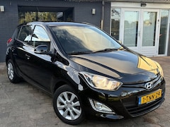 Hyundai i20 - 1.2i - Cruise-Airco-NEW APK-Velgen-Bluetooth-NAP