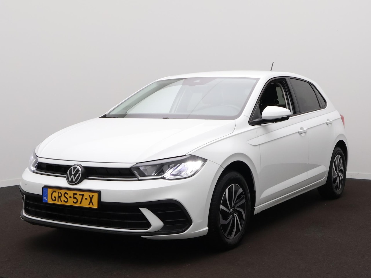 Volkswagen Polo - 1.0 TSI Life Edition Achteruitrijcamera / Apple-Carplay - AutoWereld.nl