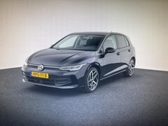 Volkswagen Golf - 1.5 eHybrid Life Edition 204PK| | Apple Carplay Draadloos | Achteruitrijcamera | Parkeerse