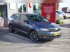 Skoda Rapid Spaceback - 1.2 TSI Greentech Edition / Stoelverwarming / Cruise control / Bluetooth