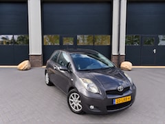 Toyota Yaris - 1.3 VVTi Aspiration - Klimaat Airco - LM - AUX - NAP - Top onderhouden