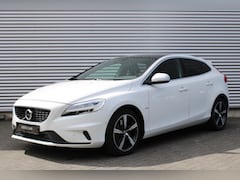 Volvo V40 - 1.5 T3 Polar+ Sport | All-Season Banden | Panoramadak | Verwarmbare voorstoelen | 100% dea