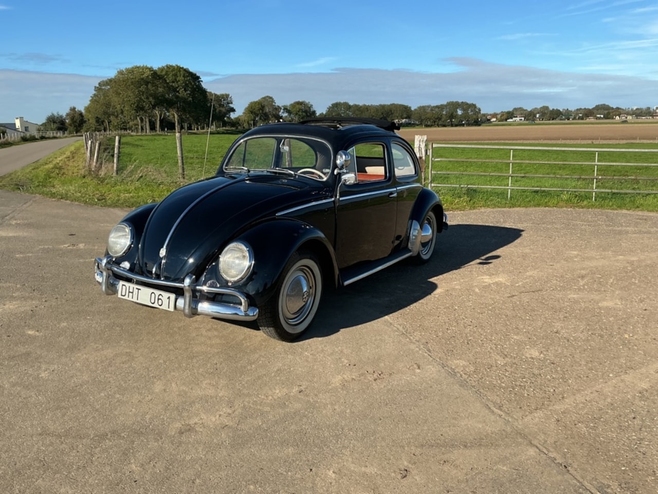 Volkswagen Kever - Ovaal 1200cc 1957 bouwjaar - AutoWereld.nl