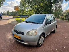 Toyota Yaris - 1.0-16V VVT-i Terra|NAP|APK|Onderhoudshistorie|