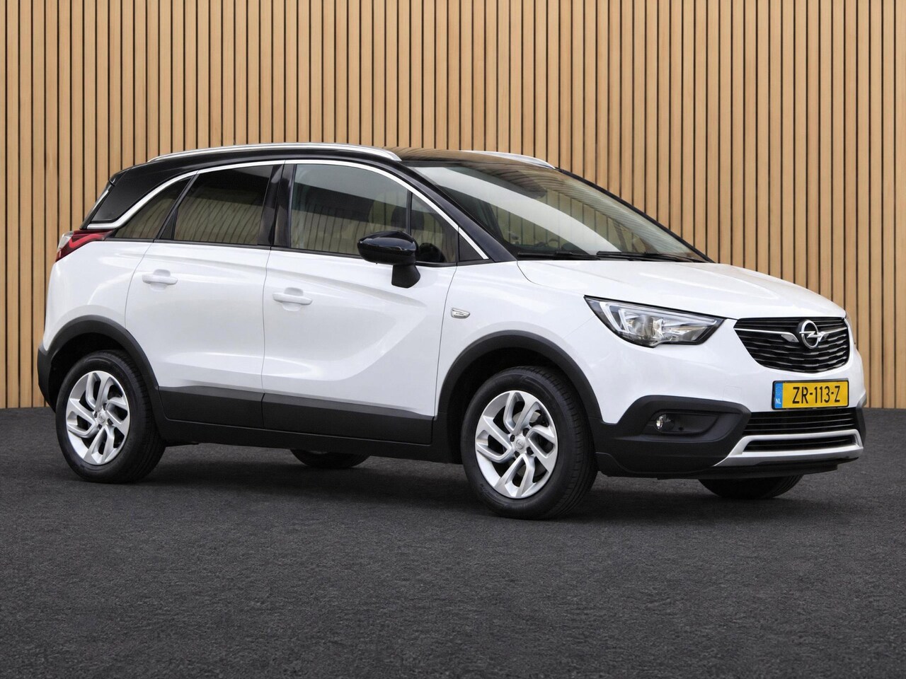 Opel Crossland X - 1.2 Turbo Innovation | Navi / Climate / Cruise - AutoWereld.nl