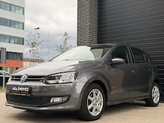 Volkswagen Polo - 1.2 TSI stoelverwarming, Apple CarPlay, climate control en parkeersensoren. Comfortabel, z