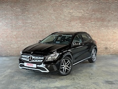 Mercedes-Benz GLA-Klasse - GLA 180 Business Solution PDC / Airco / Navi / Tel. / Camera / Trekhaak Afneembaar / Stoel