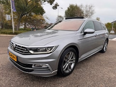 Volkswagen Passat Variant - 1.5 TSI Highline Business R.... met alle denkbare optie's