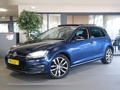 Volkswagen Golf - 1.4 TSI Highline DSG 122PK Pano Navi Cruise PDC