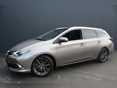 Toyota Auris Touring Sports - 1.8 Hybrid Lease pro LEDER - NAVIGATIE - CAMERA - PANORAMADAK - TREKHAAK