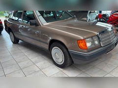 Mercedes-Benz 200-500 (W124) - 230 E