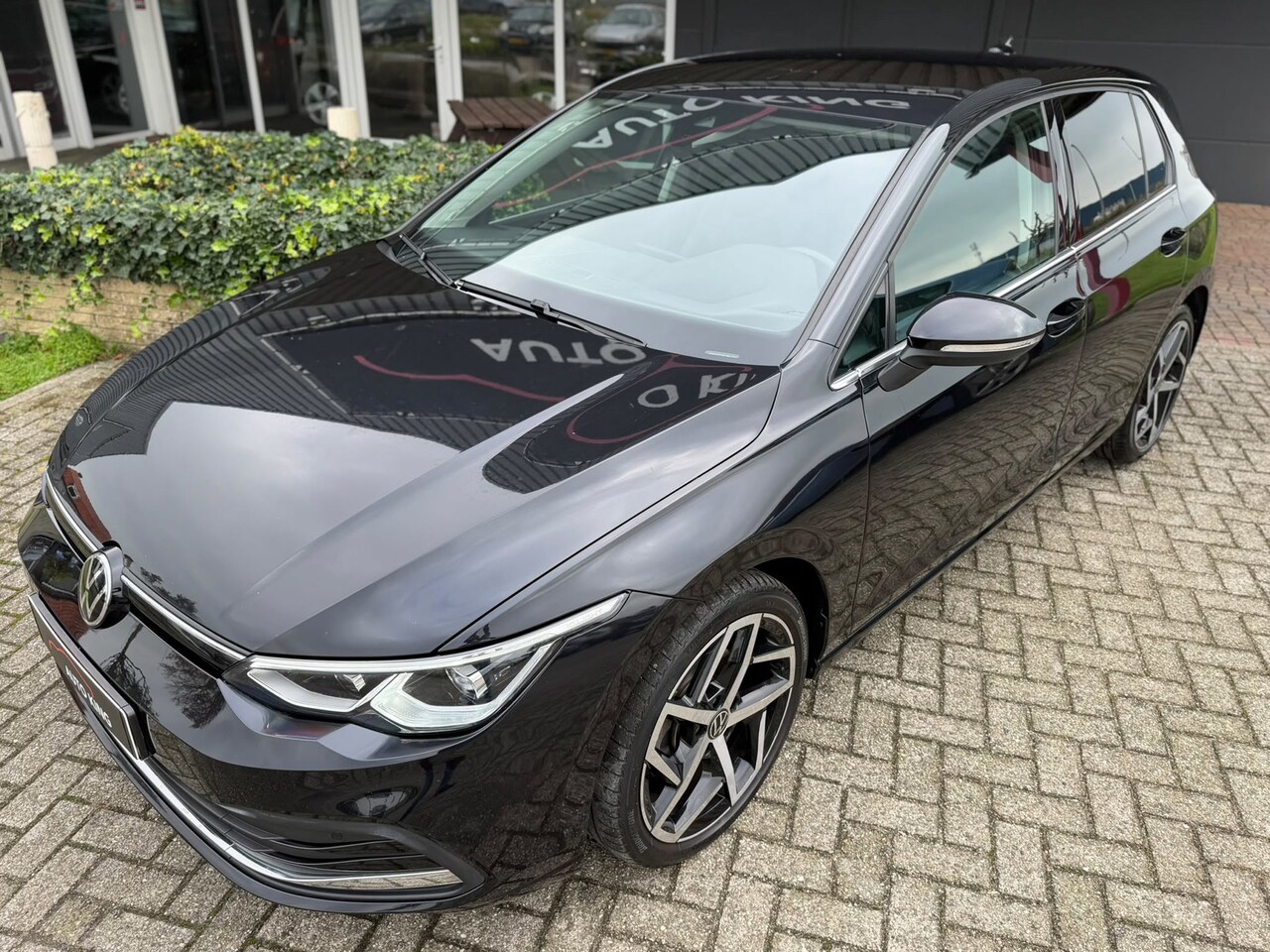 Volkswagen Golf - 1.5 eTSI R-LINE IQ LIGHT/ACC/CARPLAY/CAM APK+NAP - AutoWereld.nl