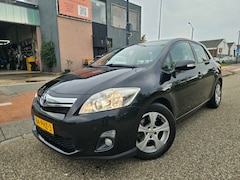 Toyota Auris - 1.8 Full Hybrid Executive GARANTIE