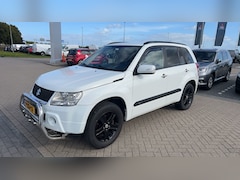 Suzuki Grand Vitara - 2.4 High Exe 4WD 170pk Automaat Clima Navi Trekhaak