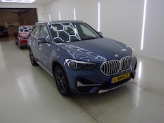 BMW X1 - SDrive20i Business Edition Plus Orange+Led+Navigatie+camera+Headup+Leder+Stoel-verw+Zwarte