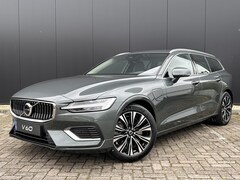 Volvo V60 - T6 Plug-in hybrid AWD Plus Bright / Leder / Elekt. Verstelbare Stoelen / BLIS / Adaptive C