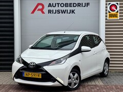 Toyota Aygo - 1.0 VVT-i x-play Airco/Elektrische ramen