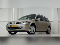 Renault Mégane Grand Tour - 2.0i 16V Tech Line Schuifdak Trekhaak Navigatie Garantie