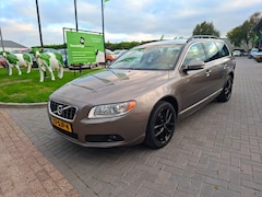 Volvo V70 - 1.6 T4 Limited Edition / Nette auto / APK okt 2027