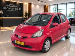 Toyota Aygo - 1.0-12V 5DRS NAP KM'S NIEUWE APK ELEK.RAMEN CD & RADIO AUX CENTR.VERGRENDEL.AFST 2E EIGENA
