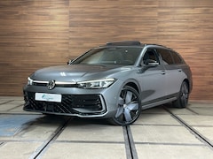 Volkswagen Passat Variant - 1.5 eHybrid R-Line Black Edition | Garantie tot 2031 |272PK| Pano | Matrix | HUD | Massage
