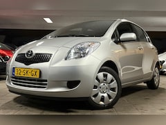 Toyota Yaris - 1.3 VVTi Sol|NAP|NweAPK|DealerOH|Airco|Trekhaak|Elekramen|5Deurs|