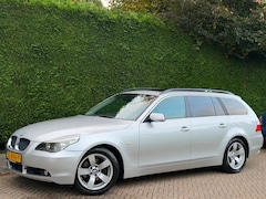 BMW 5-serie Touring - 525i RIJDTSUPER/AUTOMAAT/PANO/XENON/PDC