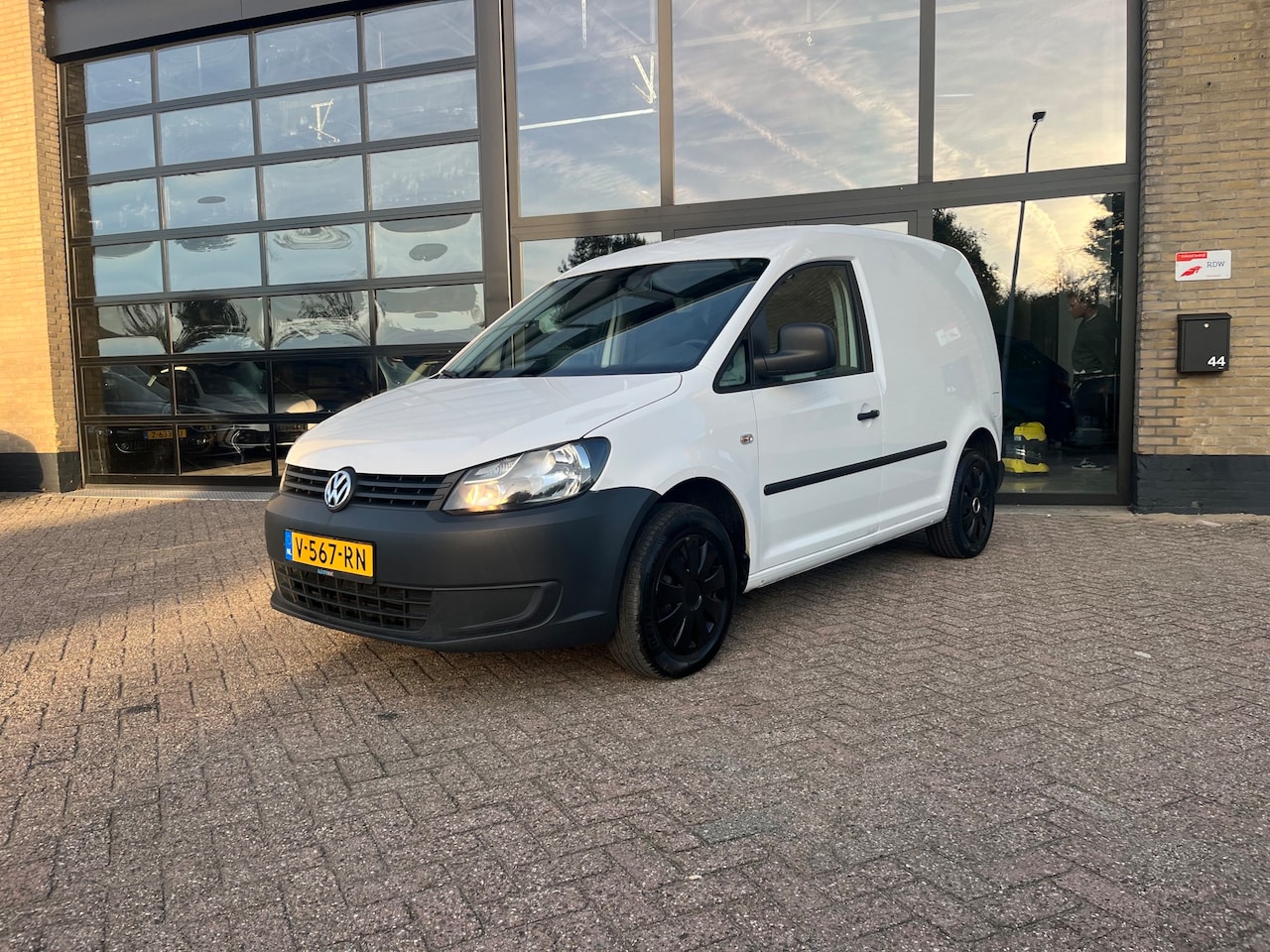 Volkswagen Caddy - 1.6 TDI Baseline BMT, Trekhaak, Marge - AutoWereld.nl
