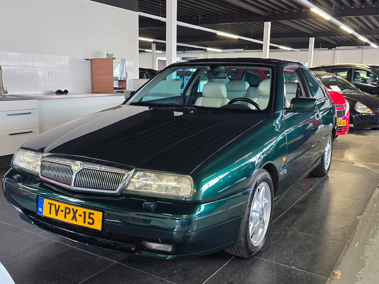 Lancia K(appa) - Kappa 2.4-20V/N.A.P/AIRCO/APK 07-2027/LEDER/ - AutoWereld.nl