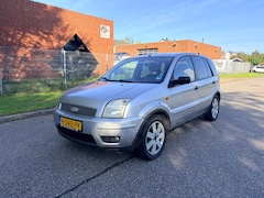 Ford Fusion - 1.4-16V Ghia Met 1Jaar APK