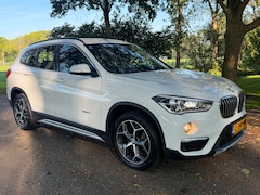 BMW X1 - SDrive18i X-line met slechts 61.000km