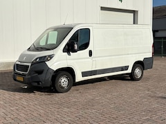 Peugeot Boxer - 330 2.0 BlueHDI L2H1 Pro