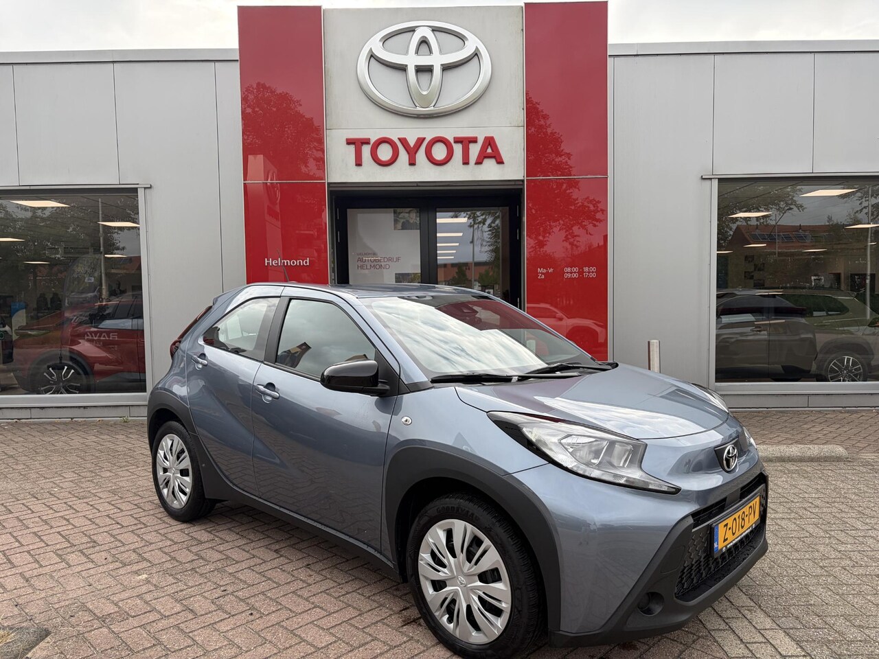 Toyota Aygo X - 1.0 VVT-i MT play 1.0 VVT-i MT Play - AutoWereld.nl