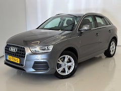 Audi Q3 - 1.4 TFSI / Xenon / Navi / Trekhaak / Stoelverwarming
