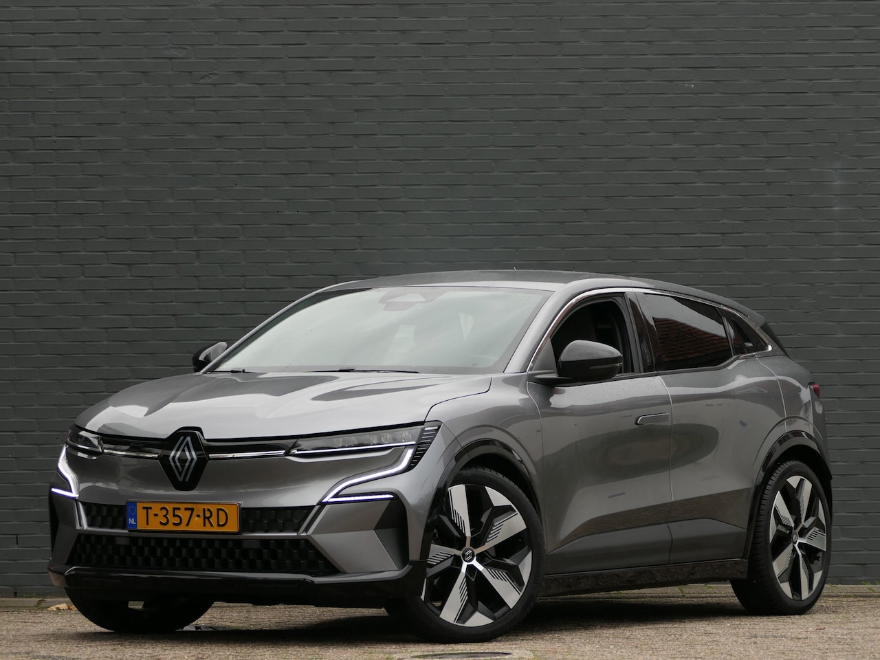 Renault Mégane E-Tech - EV60 Optimum Charge Techno SoH 94% | Warmtepomp | Camera | Stoel + Stuur verw. - AutoWereld.nl
