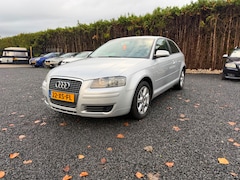 Audi A3 - 1.6 FSI Attraction Pro Line Business Apk