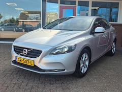 Volvo V40 - 1.6 T2 Summum|Navi|Cruise