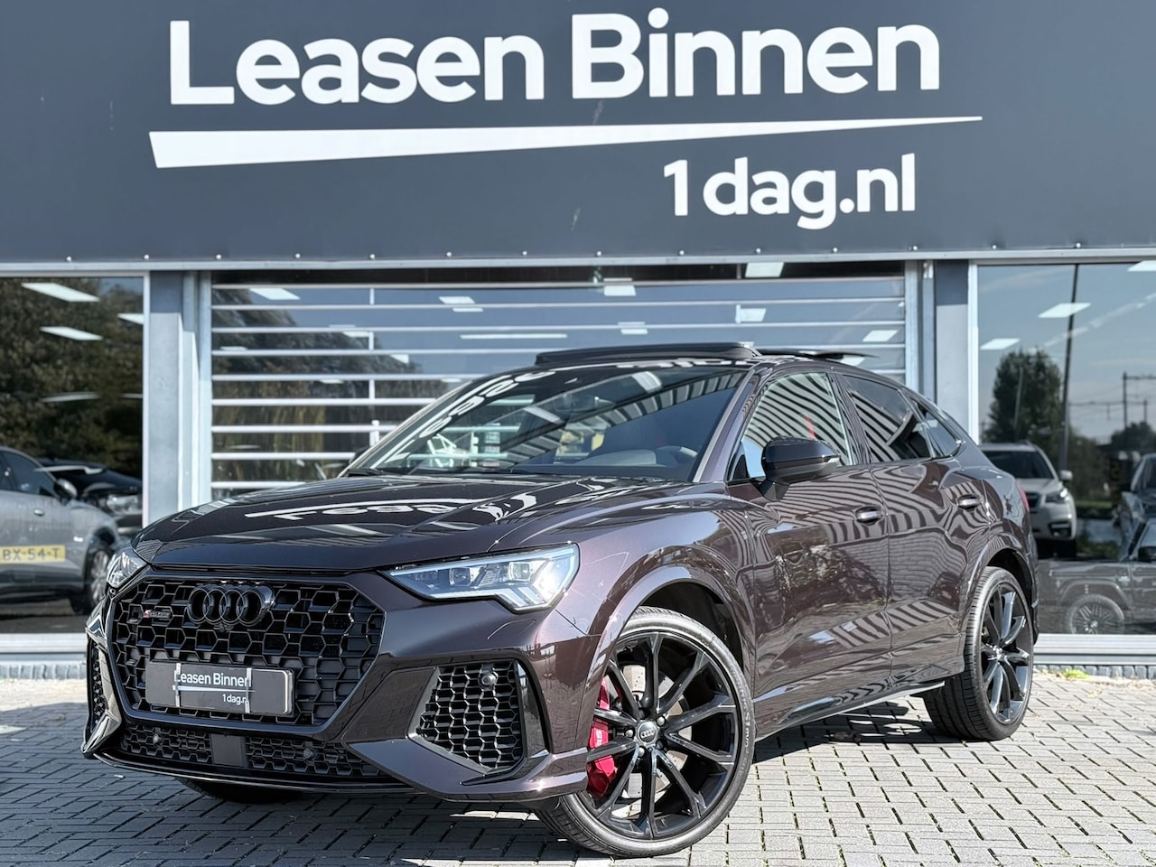 Audi RSQ3 Sportback - TFSI RS Alcantara|RS stoelen|B&O|360|Blindspot - AutoWereld.nl