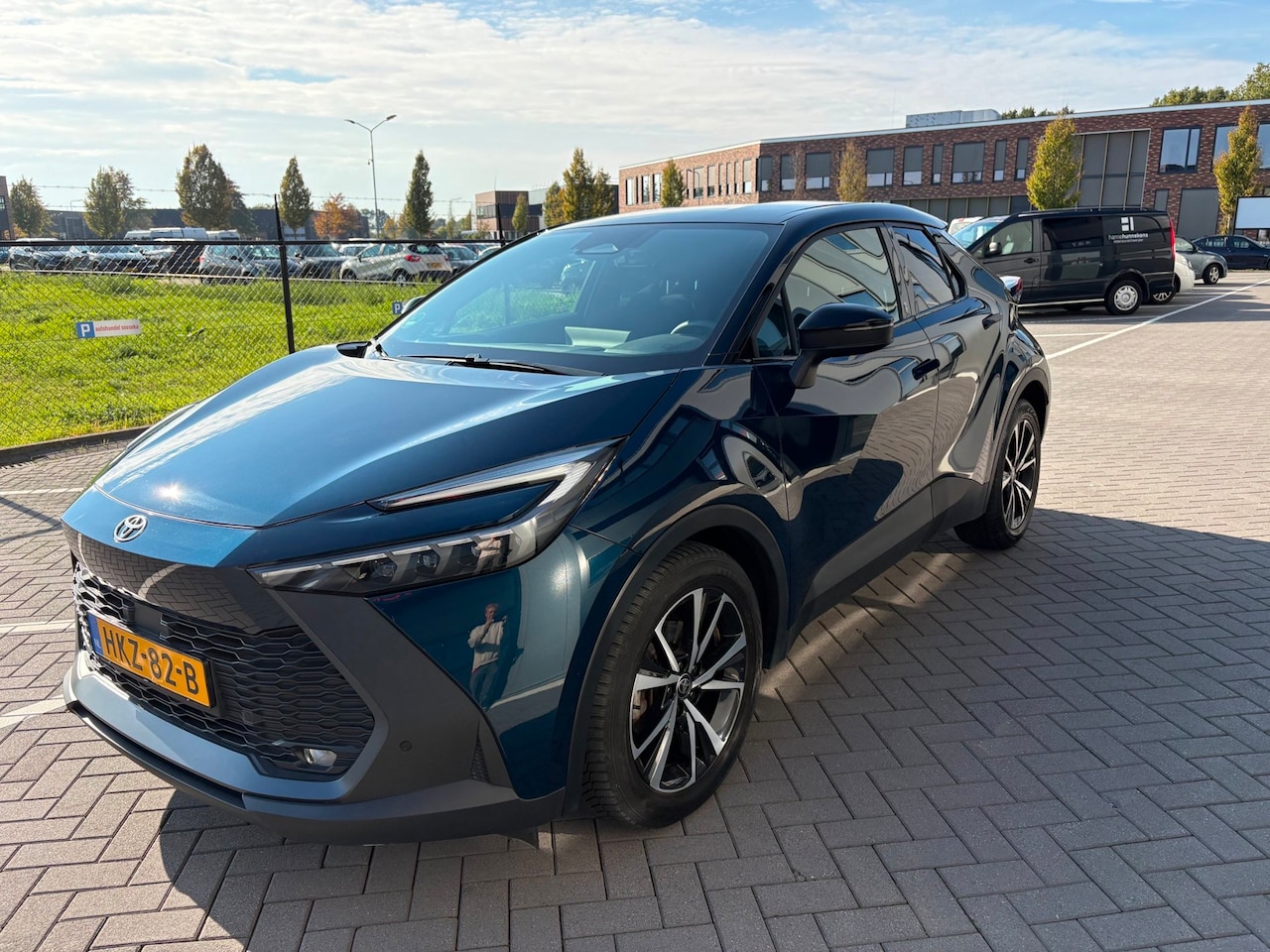 Toyota C-HR - 1.8 Hybrid 140 Business Plus - AutoWereld.nl
