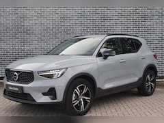 Volvo XC40 - 2.0 B4 Plus Dark | Trekhaak | Harman Kardon Audio | Achteruitrijcamera | Parkeersensoren |