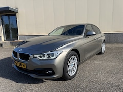 BMW 3-serie - 318i Executive Automaat