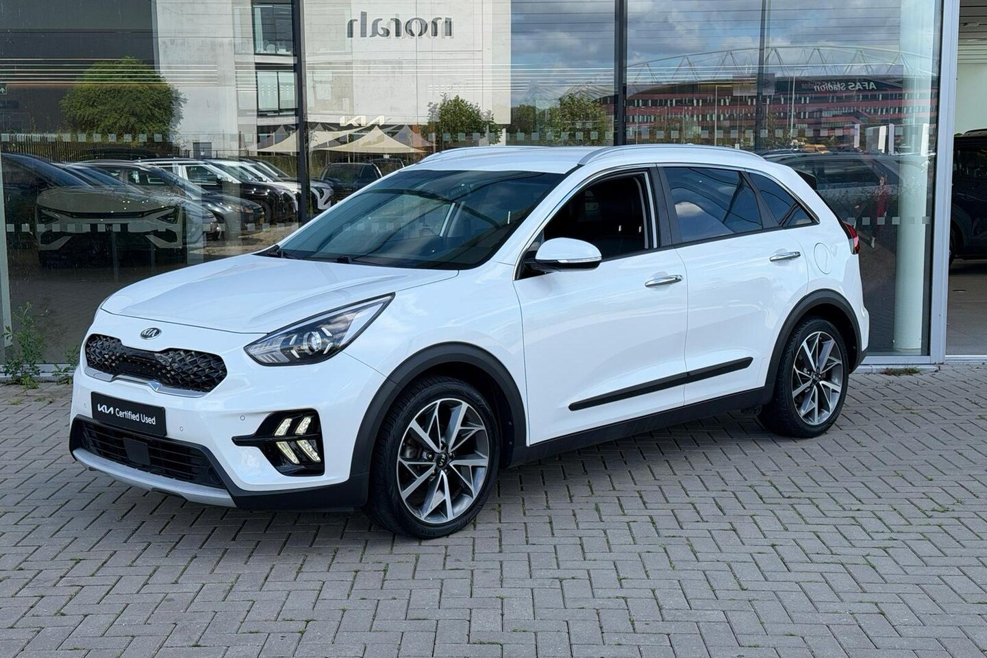 Kia Niro - 1.6 GDi Hybrid DynamicPlusLine | Trekhaak | Navigatie | Camera | Climate control | Stoel/s - AutoWereld.nl