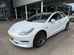 Tesla Model 3 - Long Range AWD 75 kWh SOH 100% / AUTOPILOT / PANO
