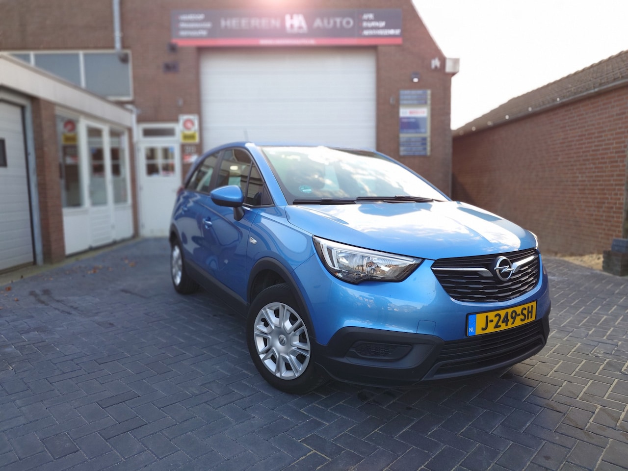 Opel Crossland X - 1.2 Edition 1.2 Edition, Dealer onderhouden, Apple Carplay, Cruise control - AutoWereld.nl