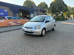 Toyota Yaris - 1.3-16V VVT-i Sol NIEUWE APK