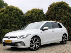 Volkswagen Golf - 1.5 eTSI Style Automaat * Led * Camera